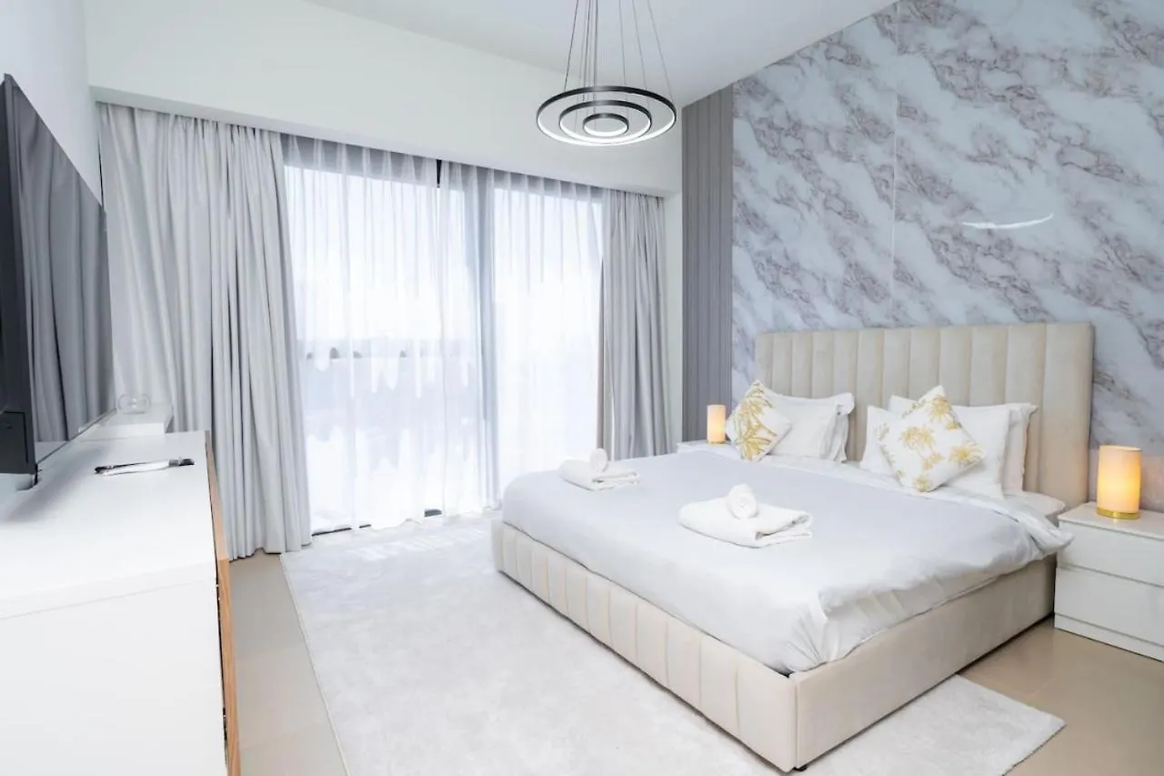 Downtown Escape 2Bedroom Apartment 4 Guests Dubai