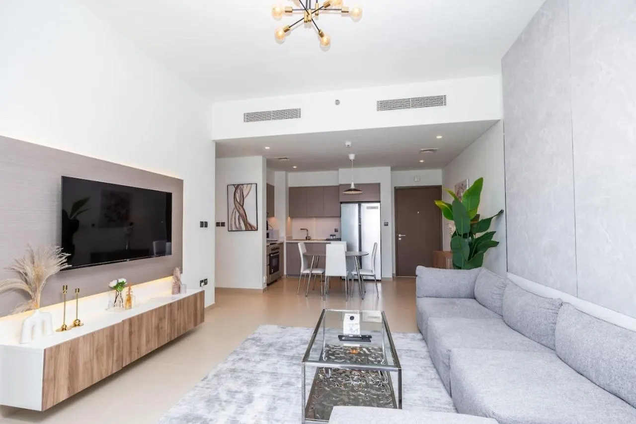 Downtown Escape 2Bedroom Apartment 4 Guests Dubai