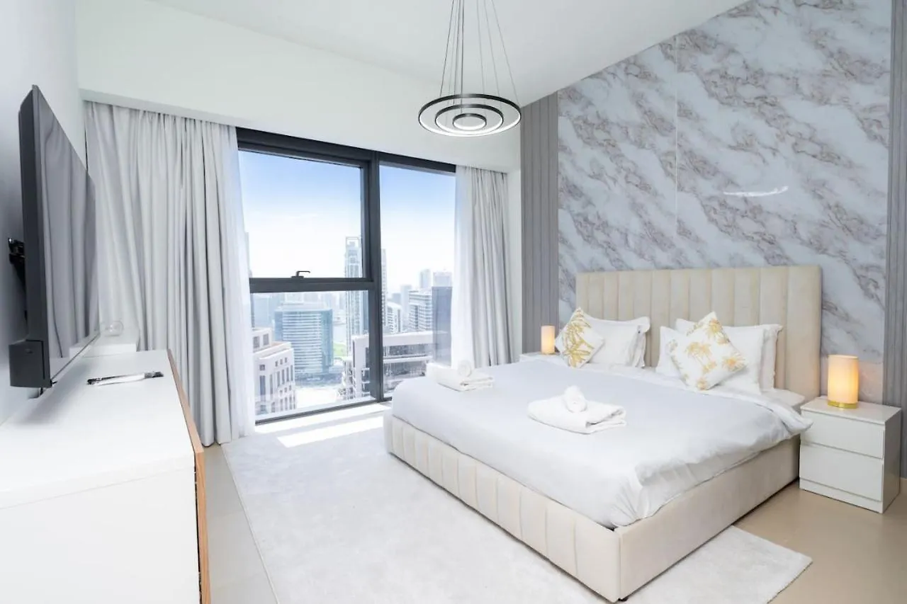 Downtown Escape 2Bedroom Apartment 4 Guests Dubai