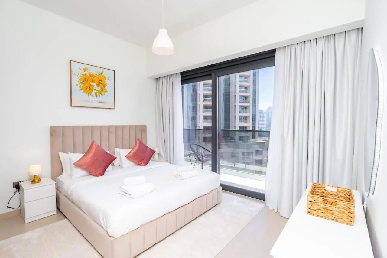 Downtown Escape 2Bedroom Apartment 4 Guests Dubai